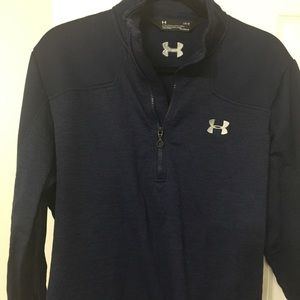Men’s Under Armour sweatshirt